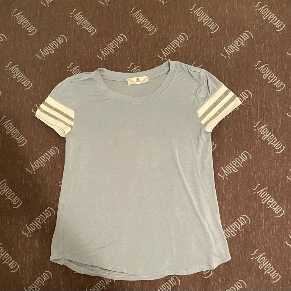 Blue shirt with designed sleeves